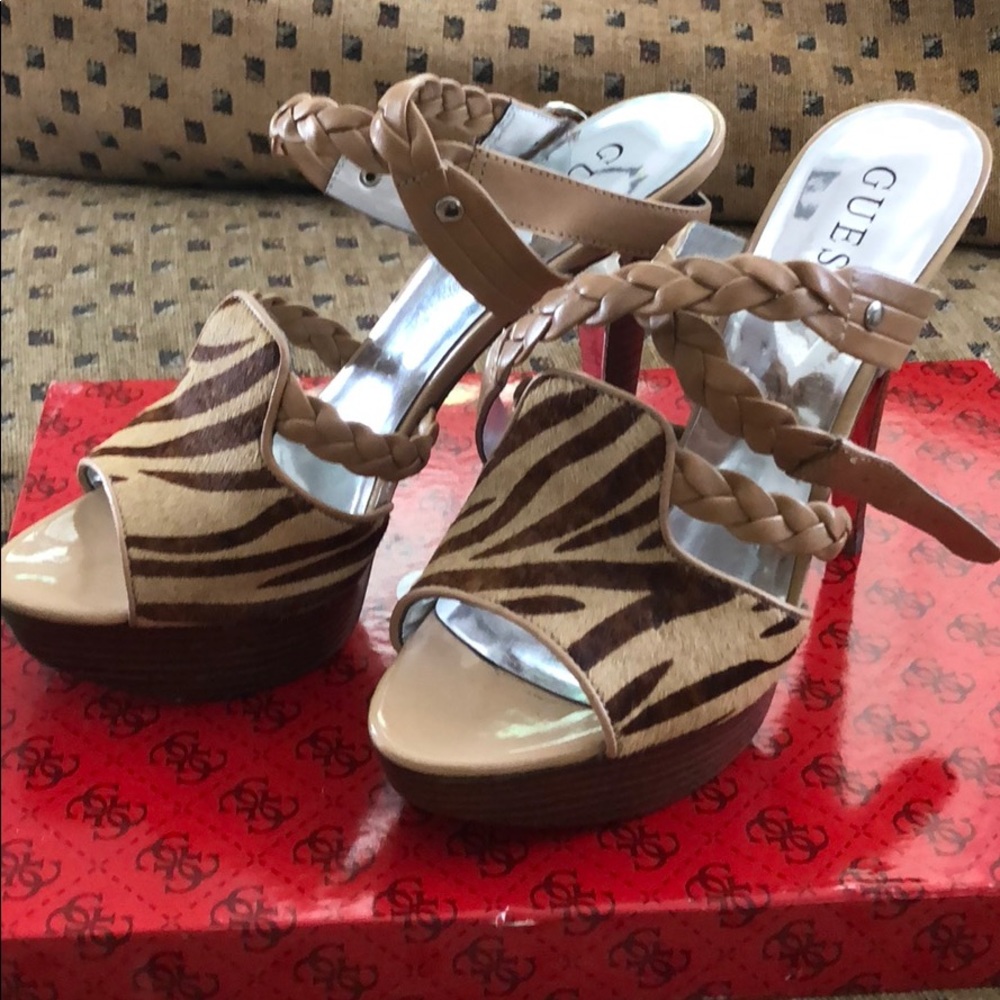 Guess heels in excellent condition